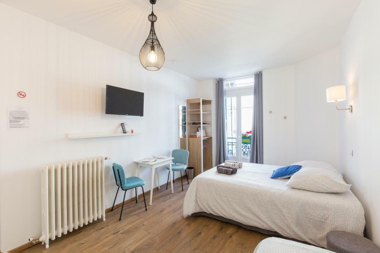 Le Pavillon Bleu Apartment Lourdes Exterior photo